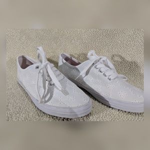 payless shoes white sneakers